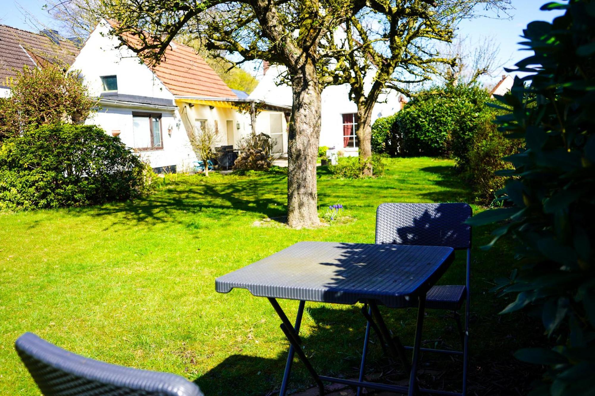 Gemuetliches Haus Mit Grossem Traumhaften Garten Brema Zewnętrze zdjęcie